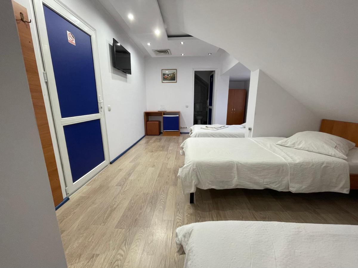 Pensiunea Relax Рымнику-Вылча Экстерьер фото