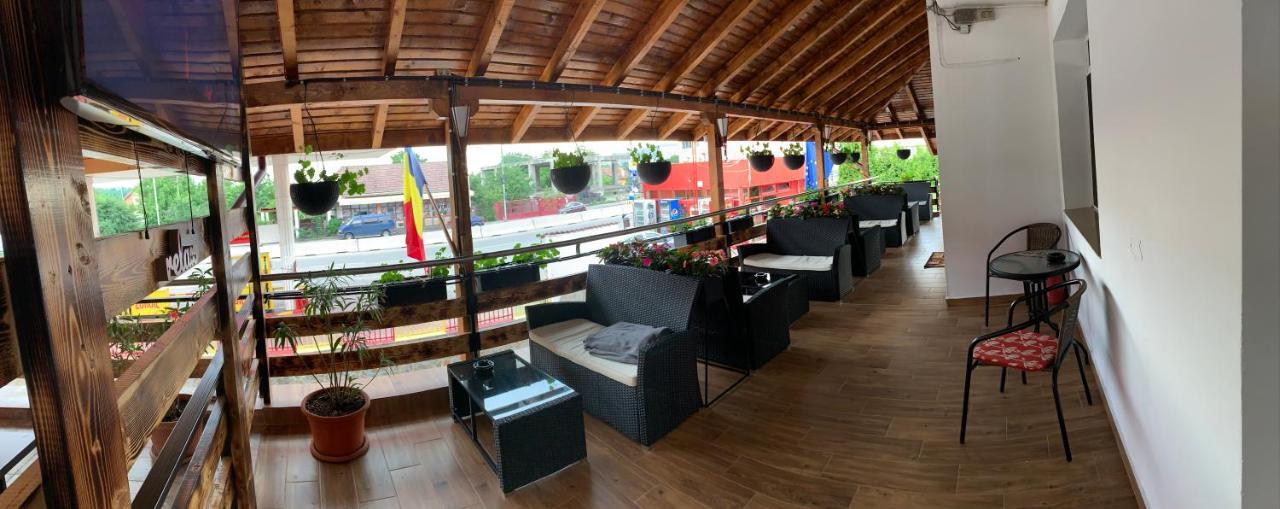 Pensiunea Relax Рымнику-Вылча Экстерьер фото