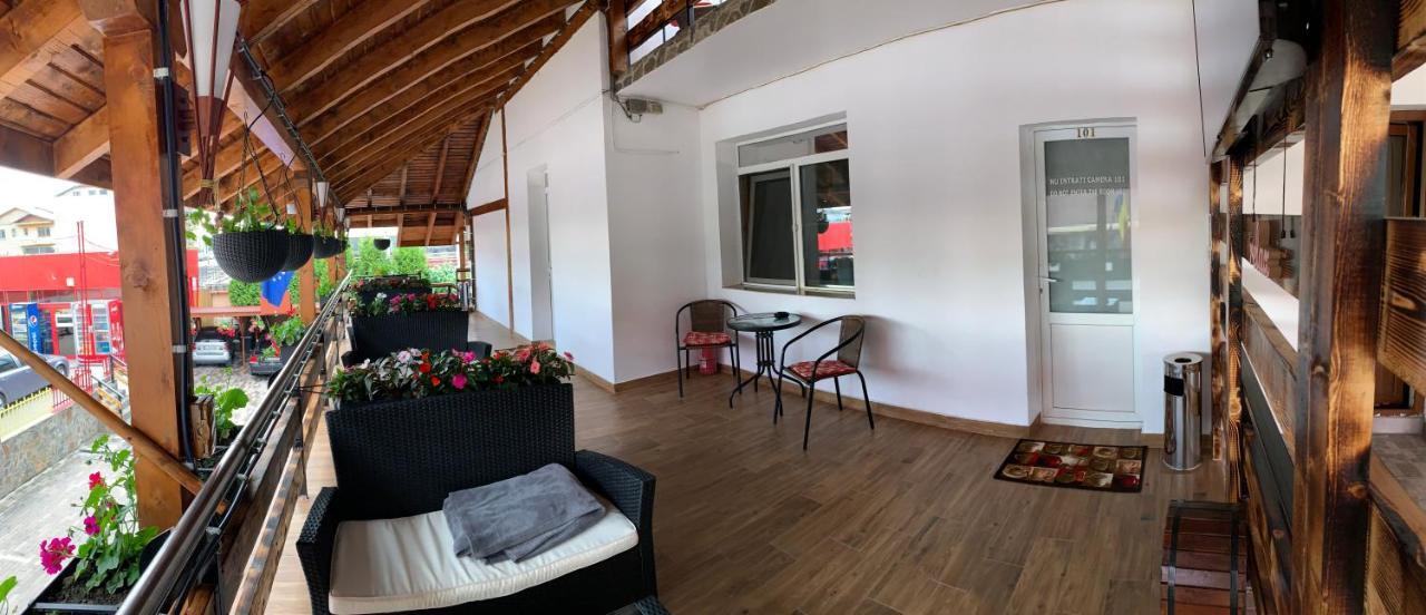Pensiunea Relax Рымнику-Вылча Экстерьер фото